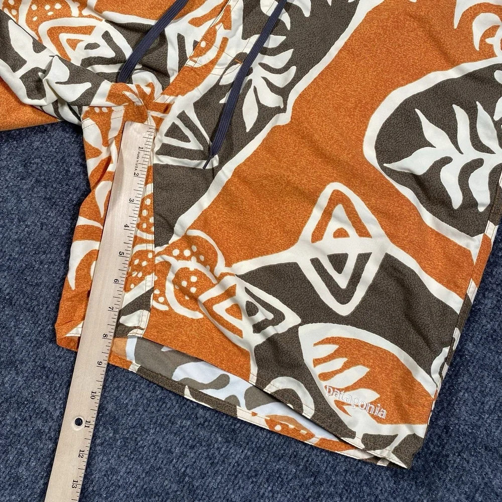 Patagonia Wavefarer Board Shorts Mens Size 35 Geometric Floral Abstract Print - Picture 8 of 10